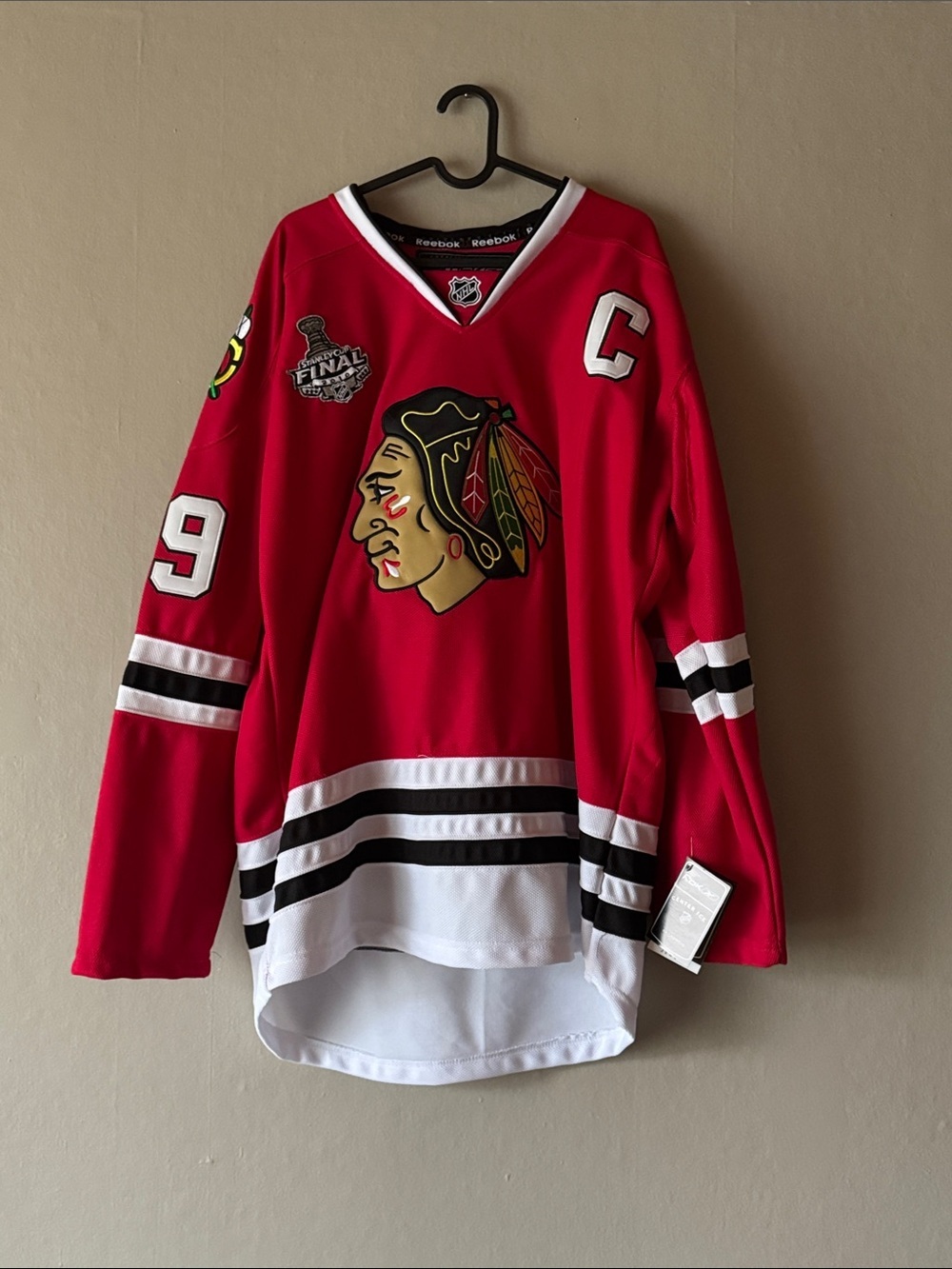 2013 Reebok Jonathan Toews Chicago Blackhawks Jersey Stanley Cup Finals
